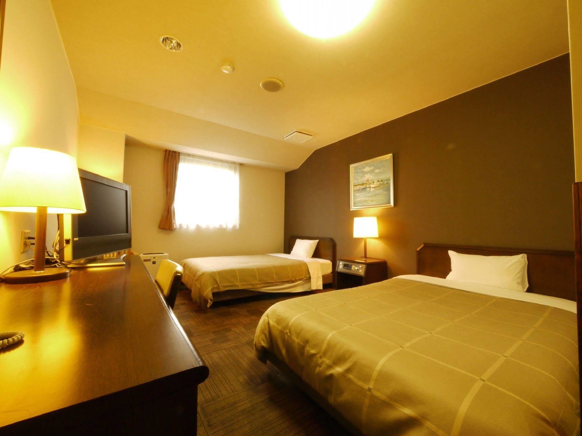 Hotel Route-Inn Ageo Экстерьер фото